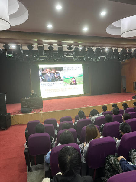 我校成功举办“艾滋病离我们有多...